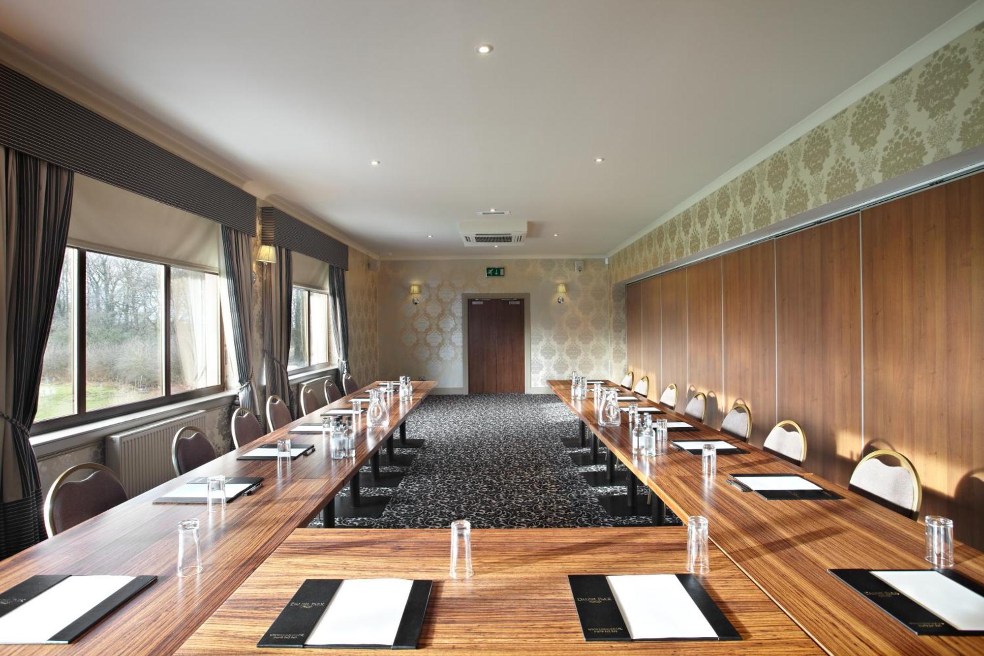 מאת'רוול Dalziel Park Hotel מראה חיצוני תמונה